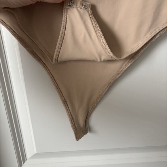 NWT House Of Harlow 1960 X Revolve Size M Nude Square Neck Bodysuit - Picture 5 of 5